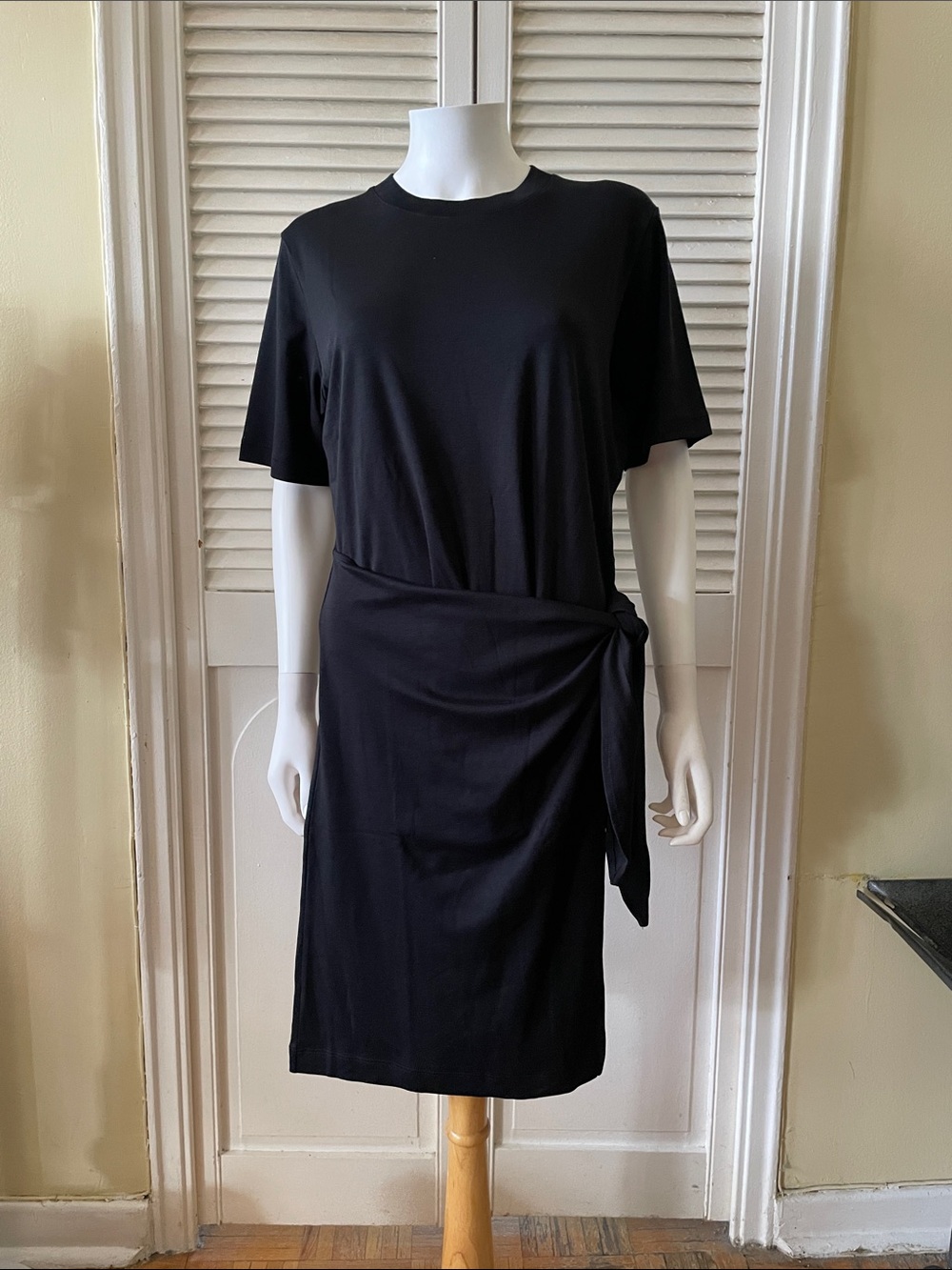 VINCE Black Tie-Waist Short-Sleeve Dress Size M